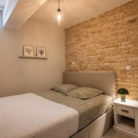 Casa Di Babbo Apartment *